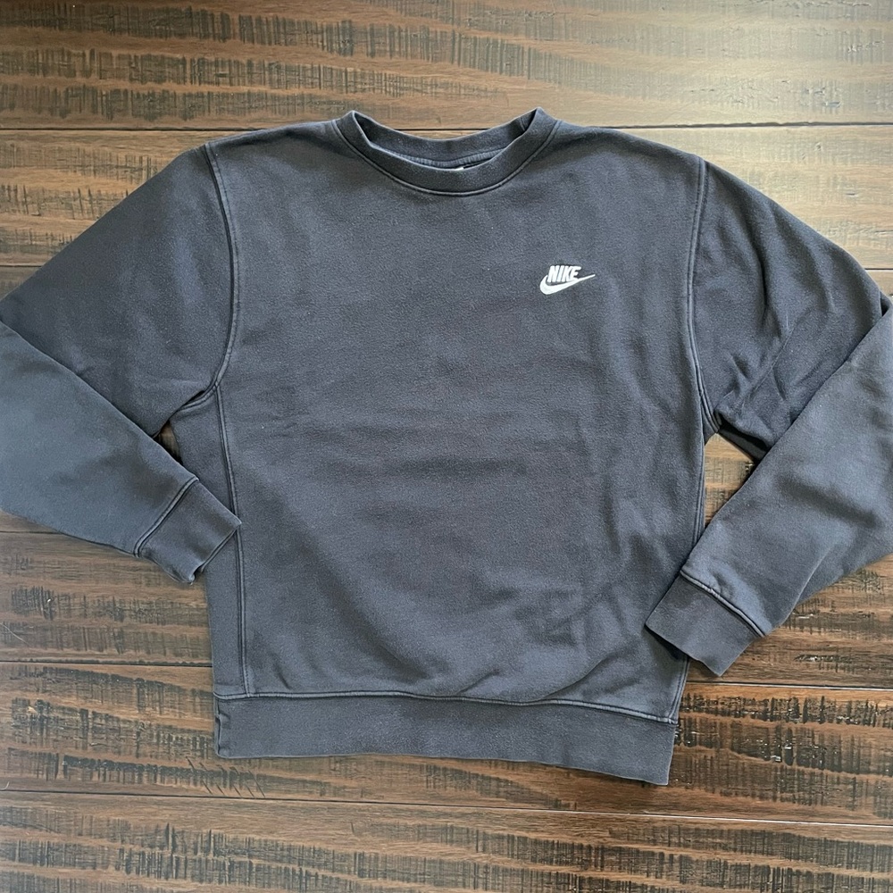 Nike Black Sportswear Club Fleece Unisex Sweatshirt - Picture 4 of 12